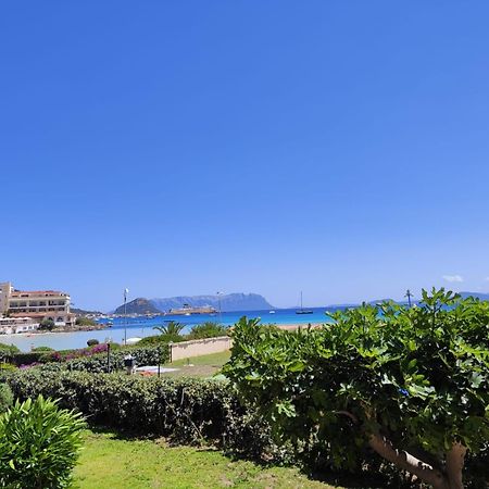 Rooms, Affittacamere Maksim Golfo Aranci Buitenkant foto