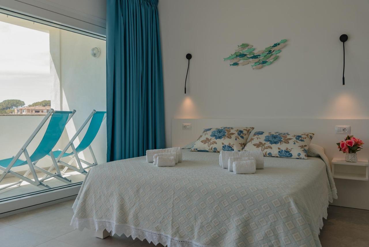 Rooms, Affittacamere Maksim Golfo Aranci Buitenkant foto